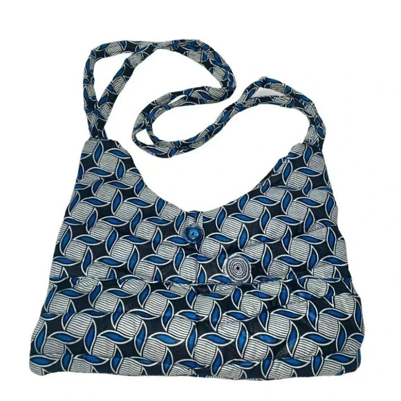 Quilted blue black white boho print large lightweight crossbody - Picture 1 of 7